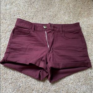 Womens maroon American eagle hi rise shortie shorts.